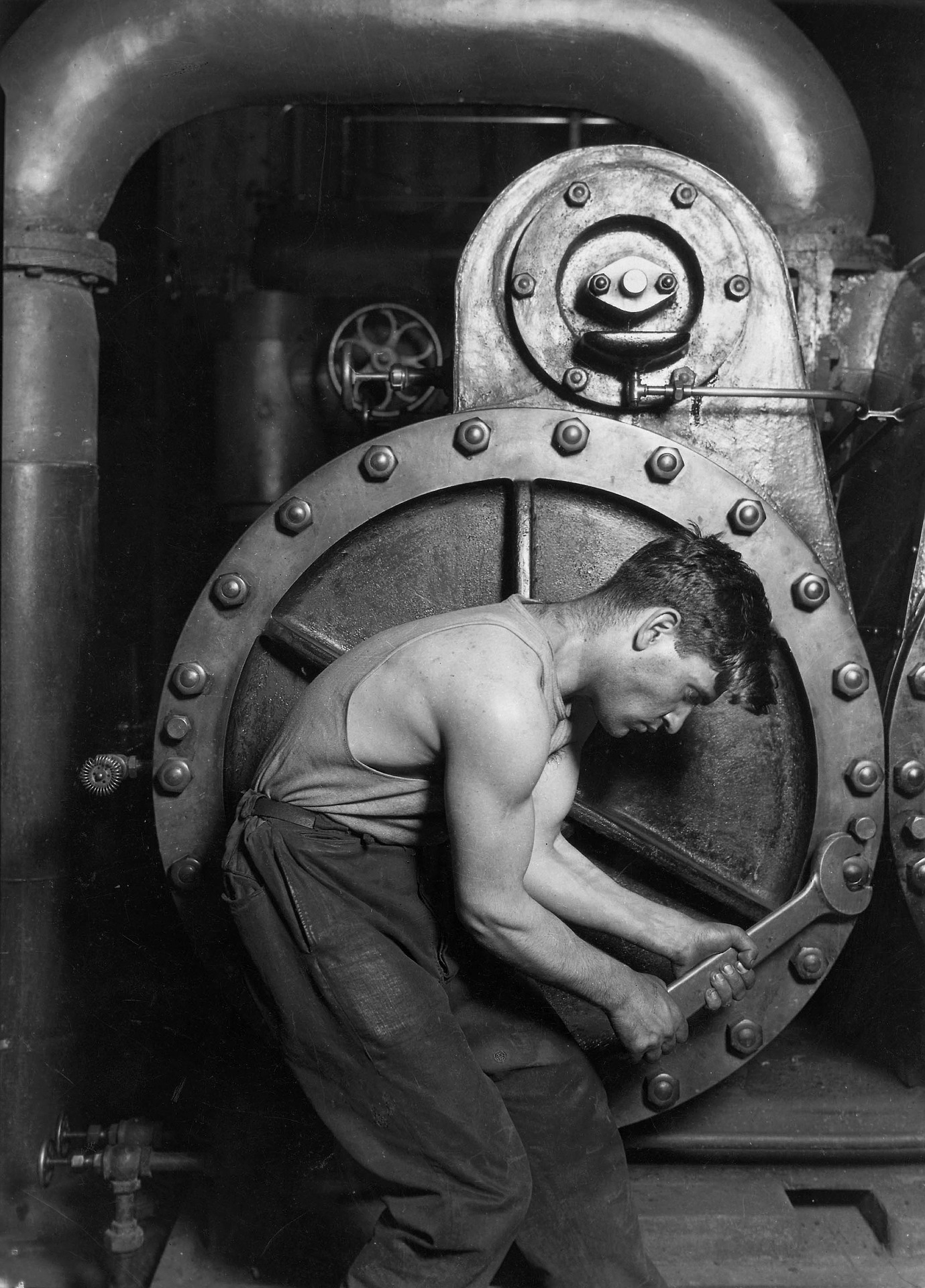 mechanic-63201_1920 mechanic-63201_1920
